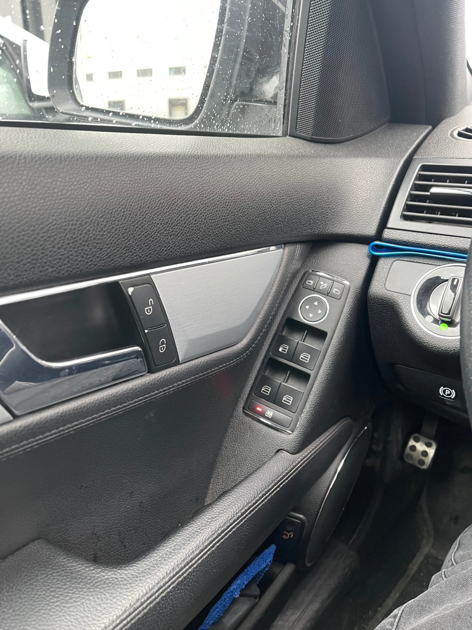 Mercedes-Benz C 320 AVANTGARDE 3.2 AMG V6 ����� | Mobile.bg � ����������� 12