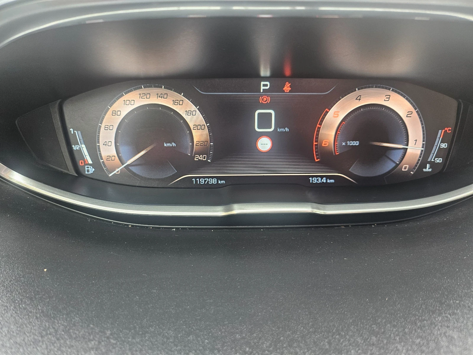 Peugeot 5008 GT, снимка 8 - Автомобили и джипове - 54091911