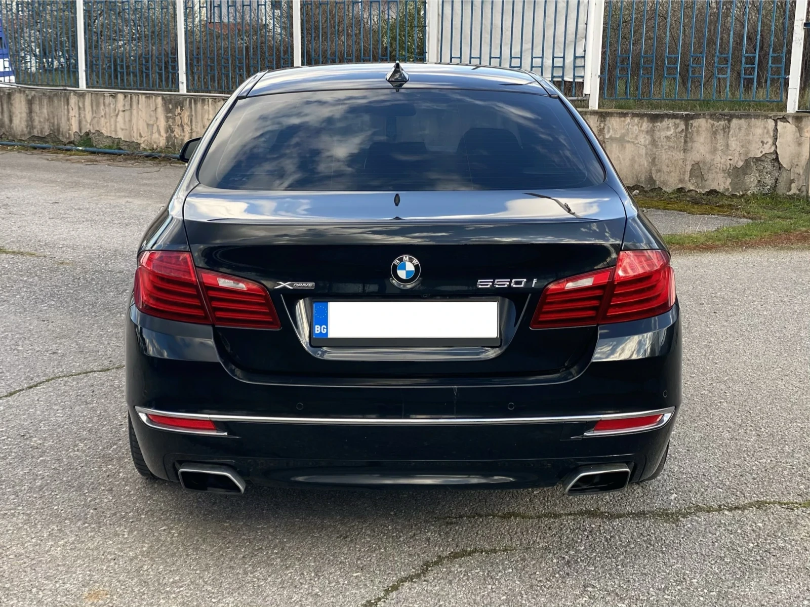 BMW 550 Facelift, xDrive, Soft Close, Pano, снимка 5 - Автомобили и джипове - 54100985