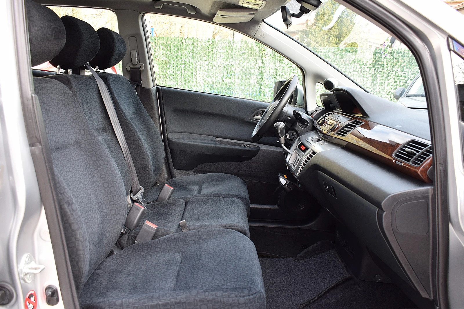 Honda Fr-v 2.0ШВЕЙЦАРИЯ/150.к.с, снимка 12 - Автомобили и джипове - 54175819