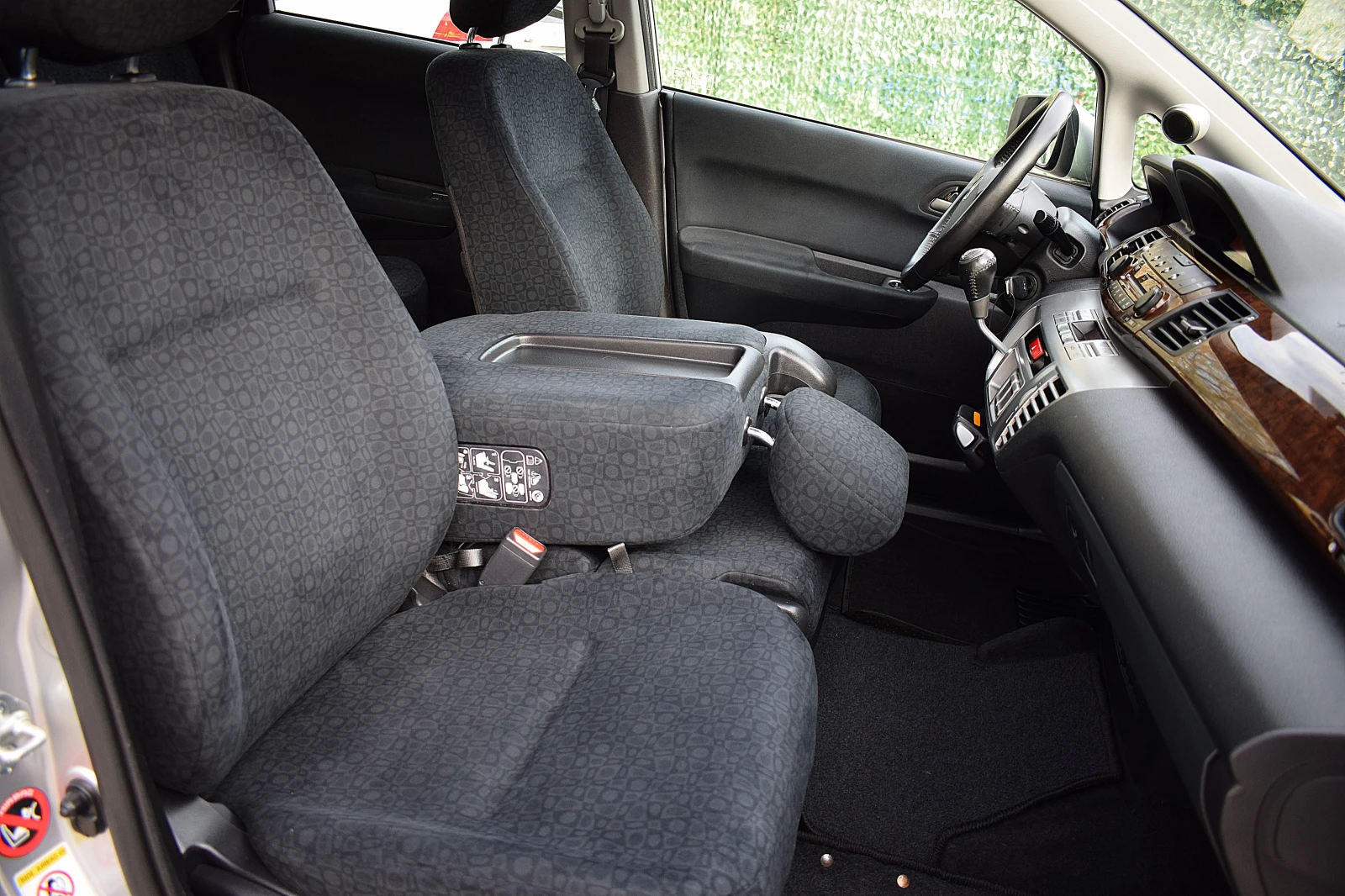 Honda Fr-v 2.0ШВЕЙЦАРИЯ/150.к.с, снимка 14 - Автомобили и джипове - 54175819