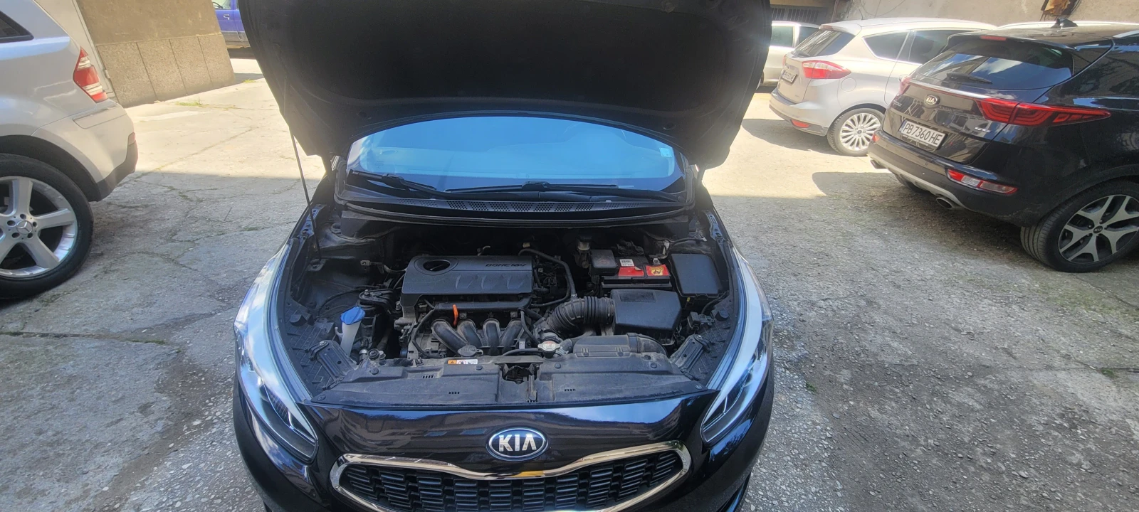 Kia Ceed 1.4 Напълно обслужен, снимка 11 - Автомобили и джипове - 54495957