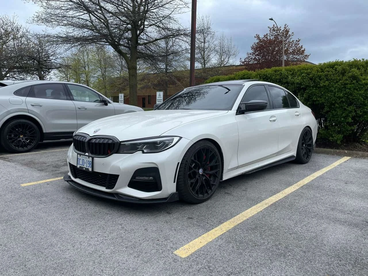 BMW 330 330i xDrive  CARFAX
