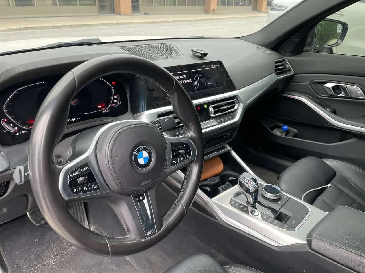 BMW 330 330i xDrive  CARFAX, снимка 9 - Автомобили и джипове - 54556357