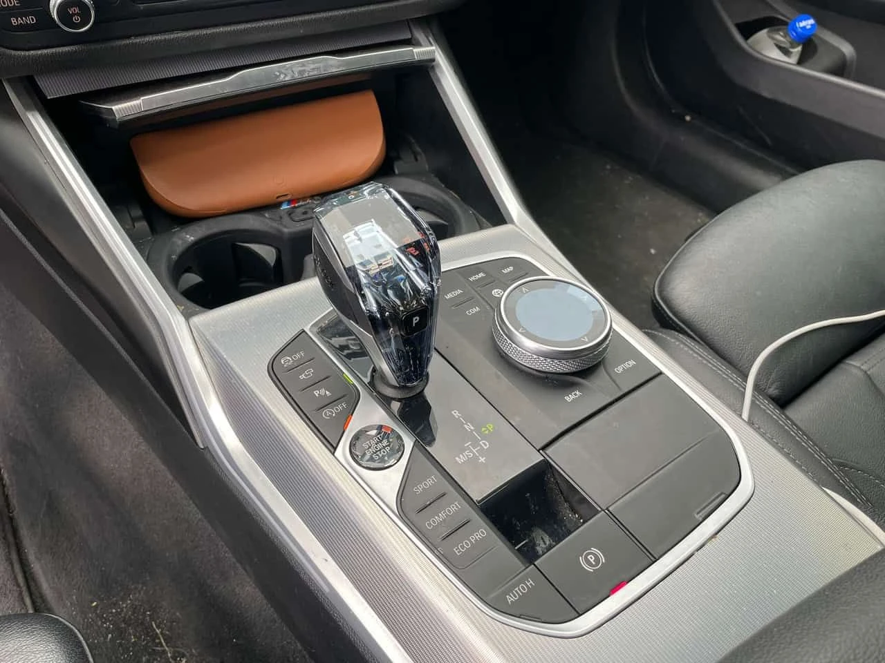 BMW 330 330i xDrive  CARFAX, снимка 14 - Автомобили и джипове - 54556357