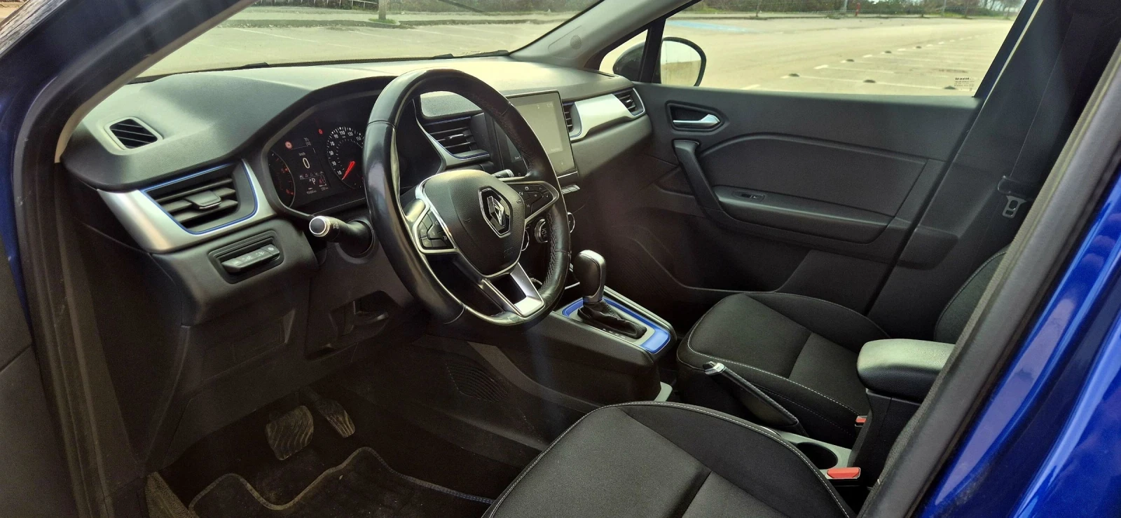 Renault Captur, снимка 5 - Автомобили и джипове - 54556975