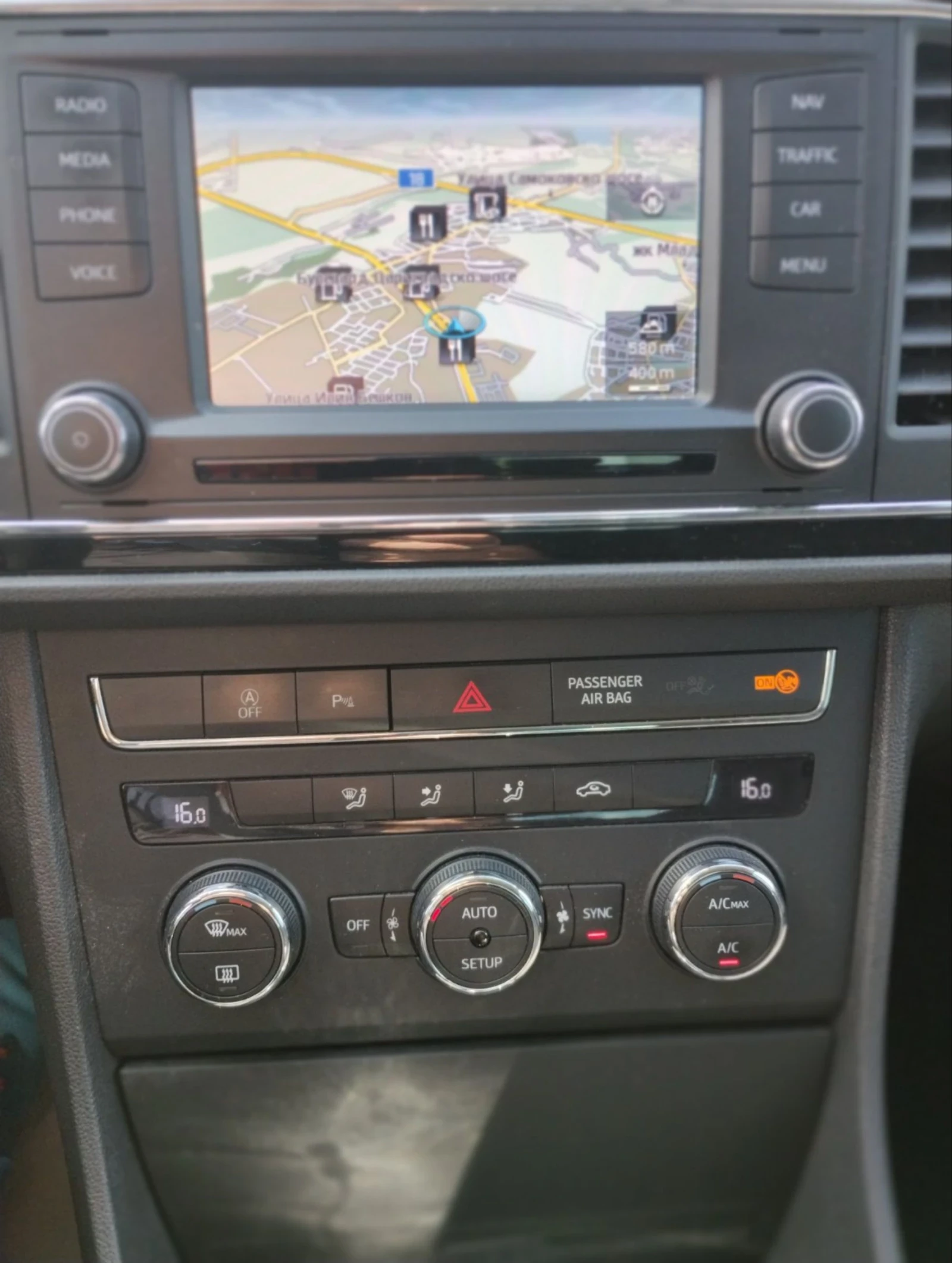Seat Leon 1.2 TSI 105к.с , снимка 13 - Автомобили и джипове - 54568192