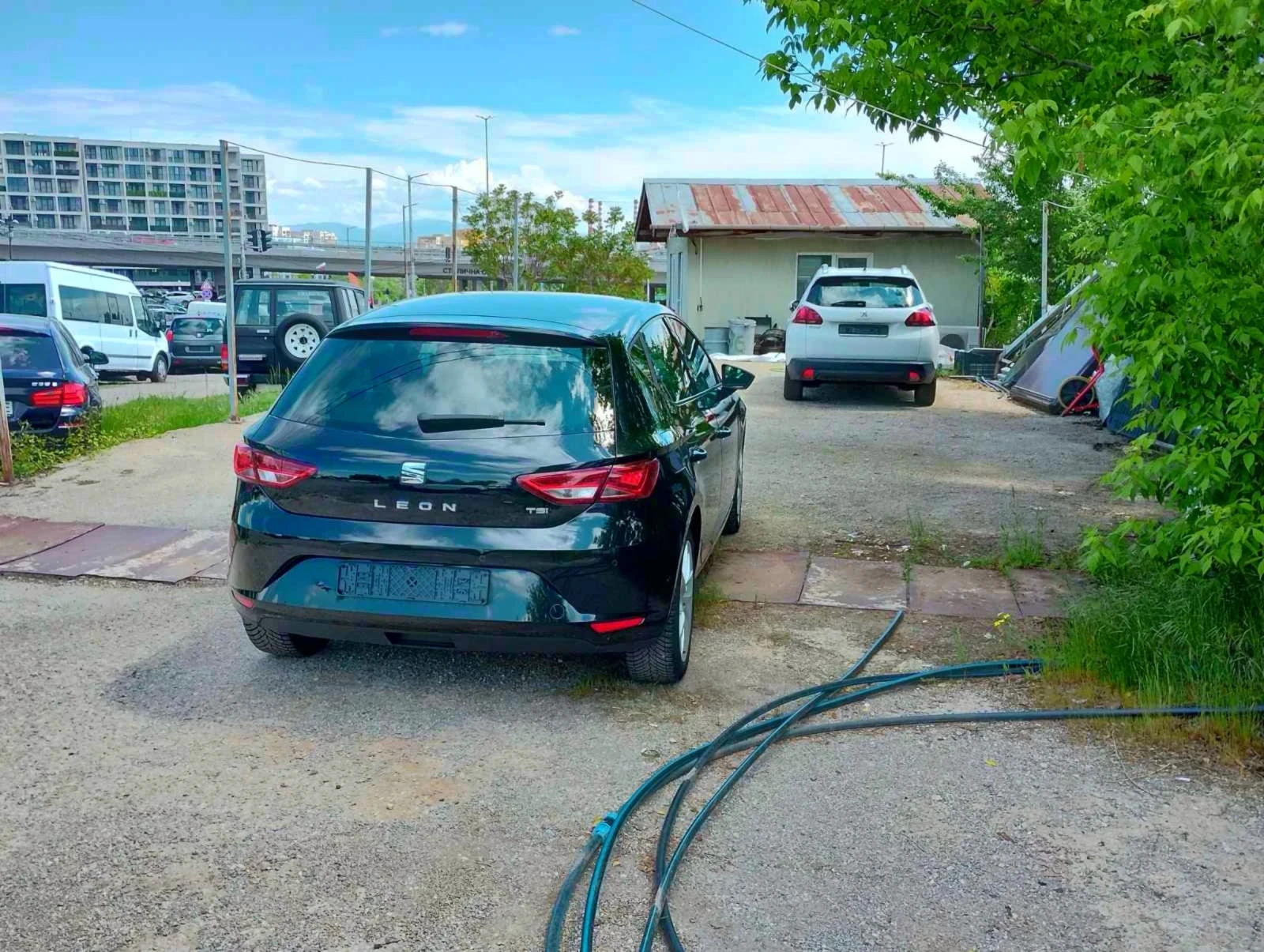 Seat Leon 1.2 TSI 105к.с , снимка 4 - Автомобили и джипове - 54568192