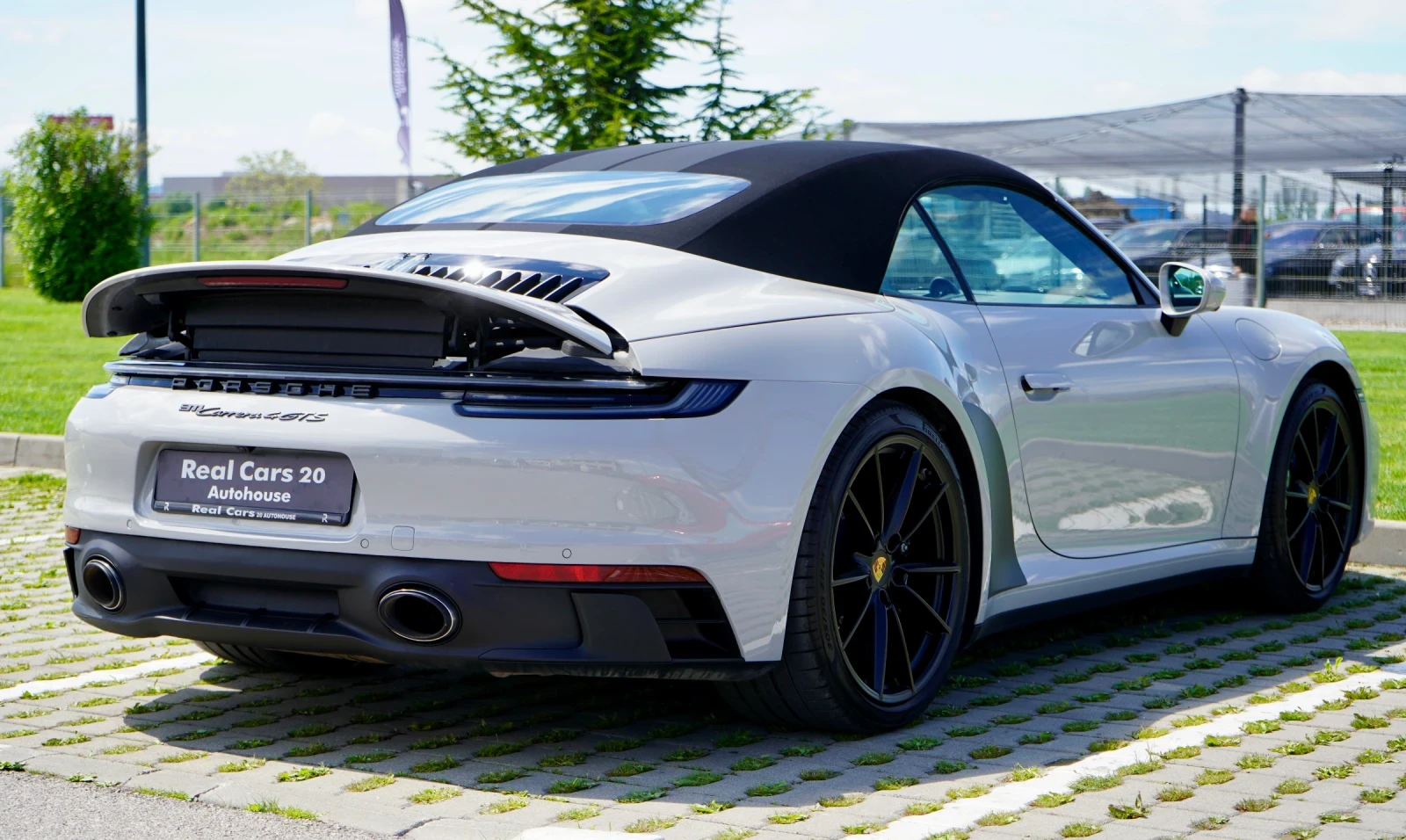 Porsche 911 992* 4 GTS* CERAMIC* APPR* LIFT* BURM* 360* DISTR*, снимка 4 - Автомобили и джипове - 54595344