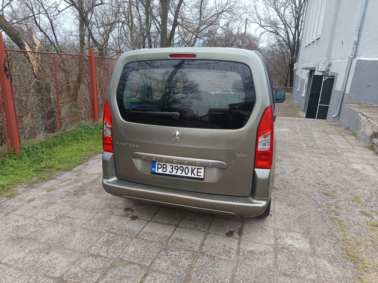 Peugeot Partner 1.6i Tepee, снимка 4 - Автомобили и джипове - 54810250