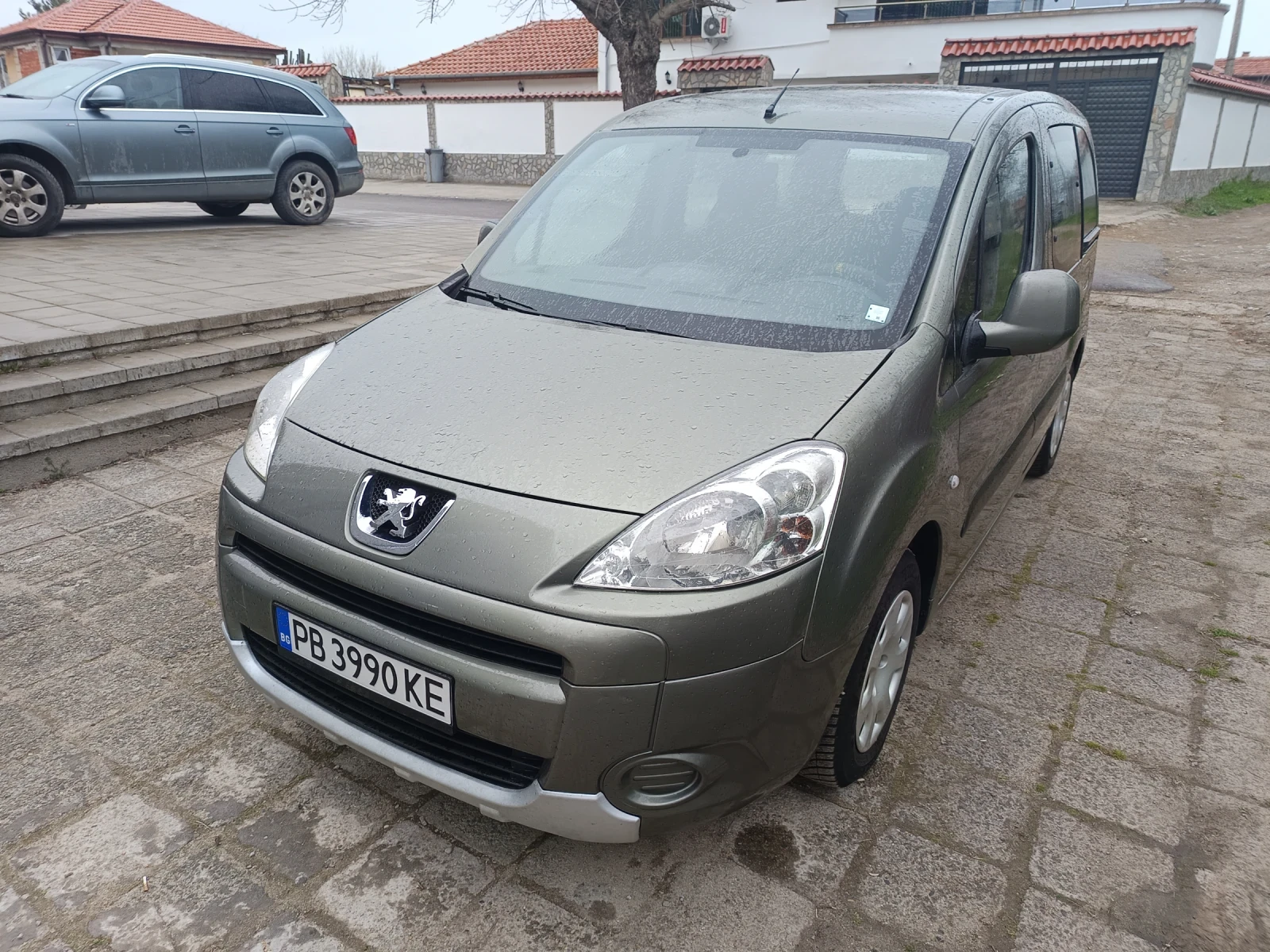 Peugeot Partner 1.6i Tepee, снимка 6 - Автомобили и джипове - 54810250