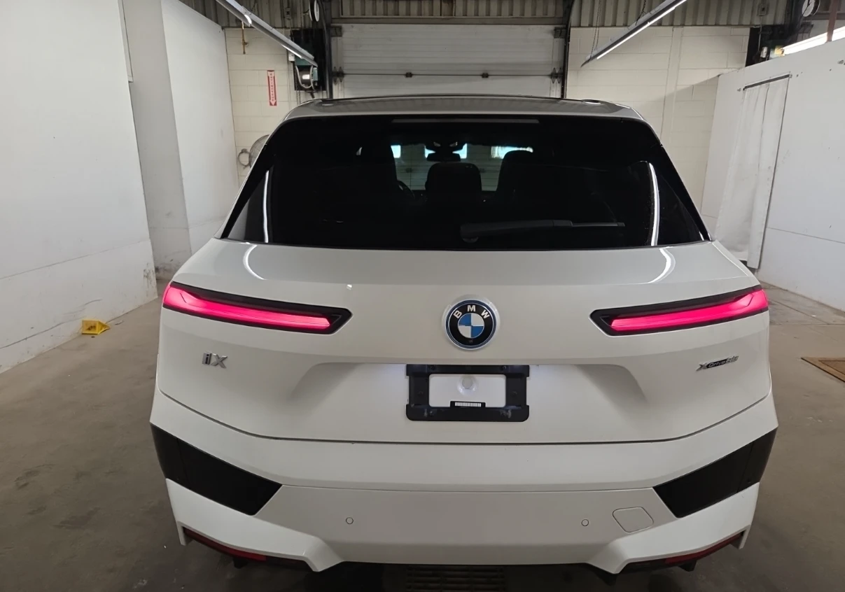BMW iX 50* xDrive* Harman* 360CAM* УНИКАТ, снимка 5 - Автомобили и джипове - 55227045