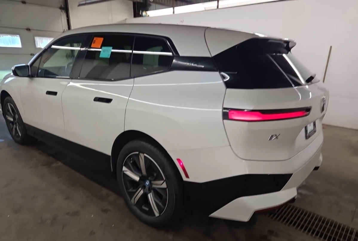 BMW iX 50* xDrive* Harman* 360CAM* УНИКАТ, снимка 6 - Автомобили и джипове - 55227045