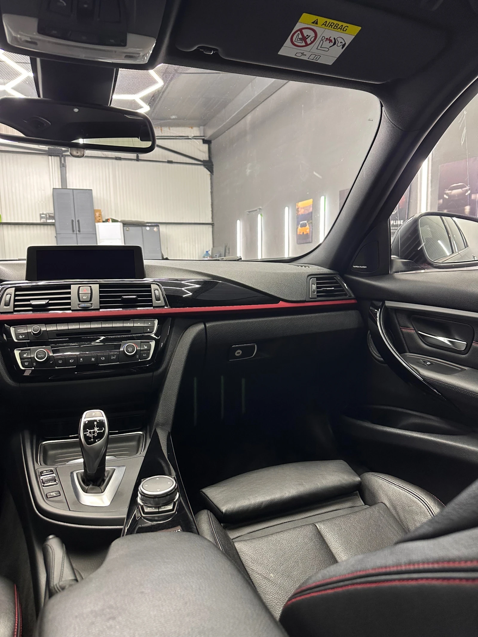 BMW 335 Full/Harman/теглич/Performance, снимка 13 - Автомобили и джипове - 55670373