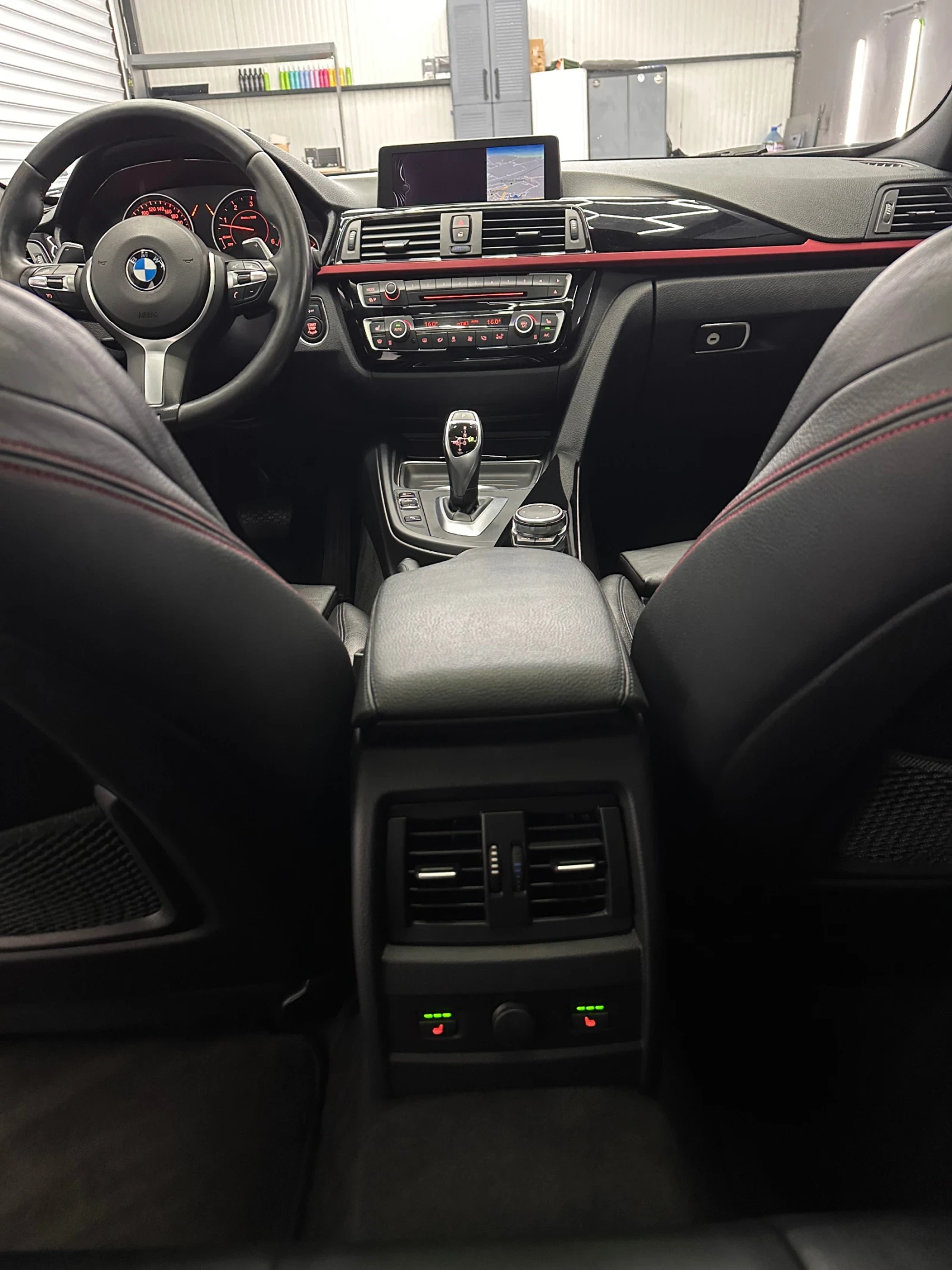 BMW 335 Full/Harman/теглич/Performance, снимка 8 - Автомобили и джипове - 55670373