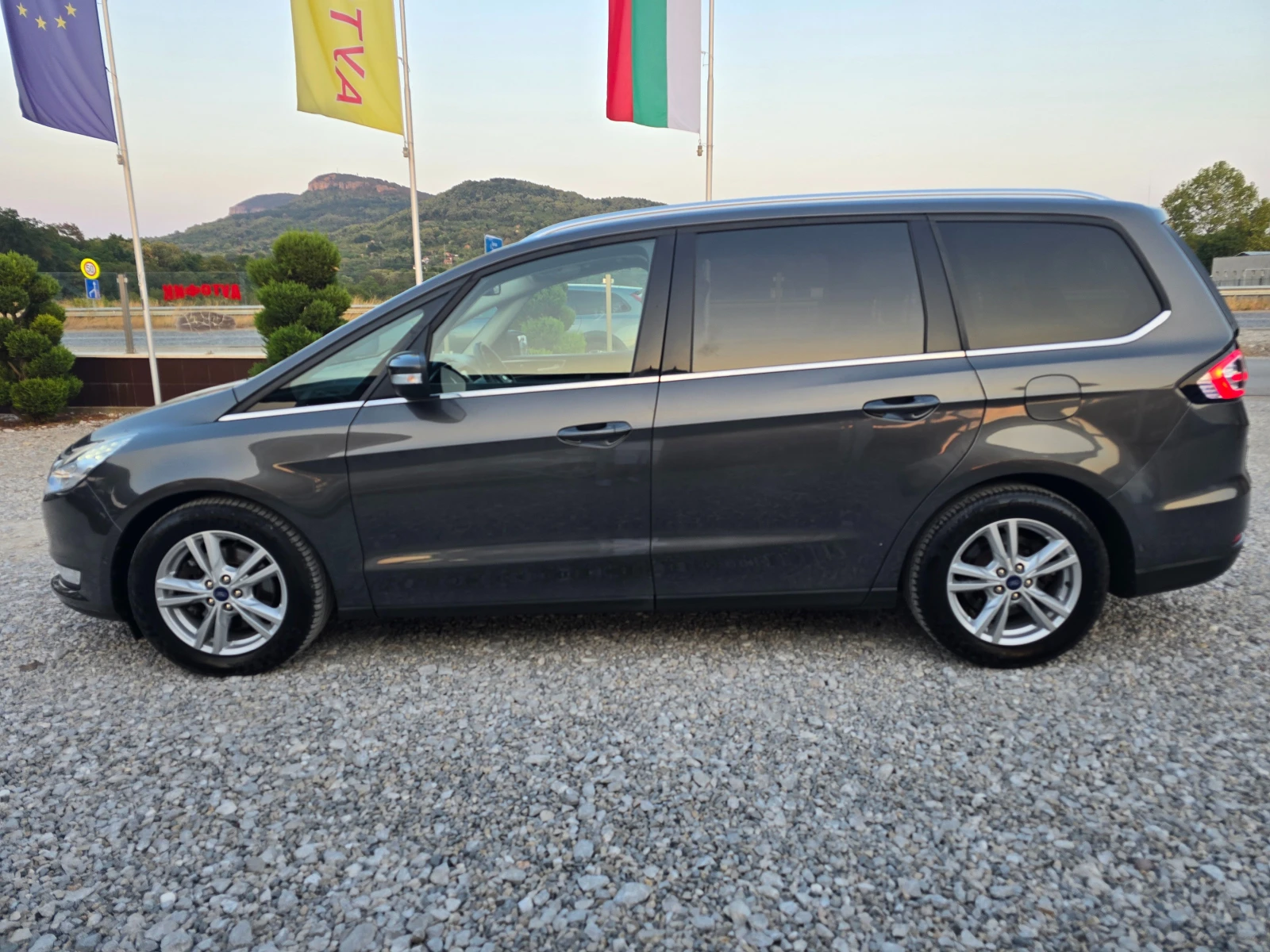 Ford Galaxy 2, 0 D АВТОМАТИК !! 4X4 !! 7 МЕСТА !! ЕВРО 6 !!  , снимка 2 - Автомобили и джипове - 56051192