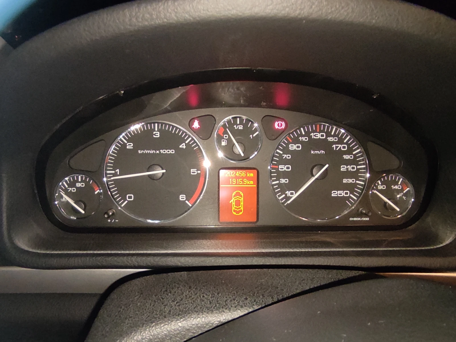 Peugeot 407 2.0 D, снимка 4 - Автомобили и джипове - 56317208