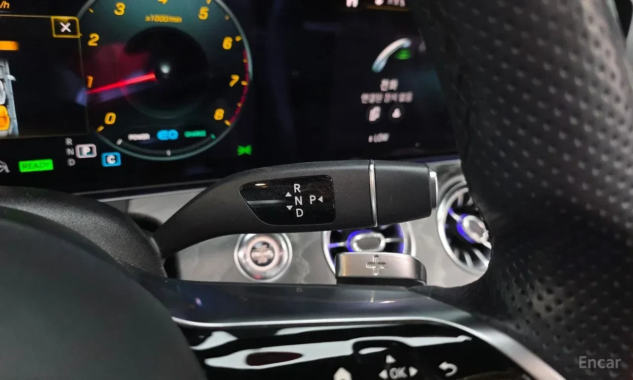 Mercedes-Benz E 450 COUPE* AMG* LINE* BURMESTER* 360КАМЕРА* LANE* ASSI, снимка 14 - Автомобили и джипове - 56318946