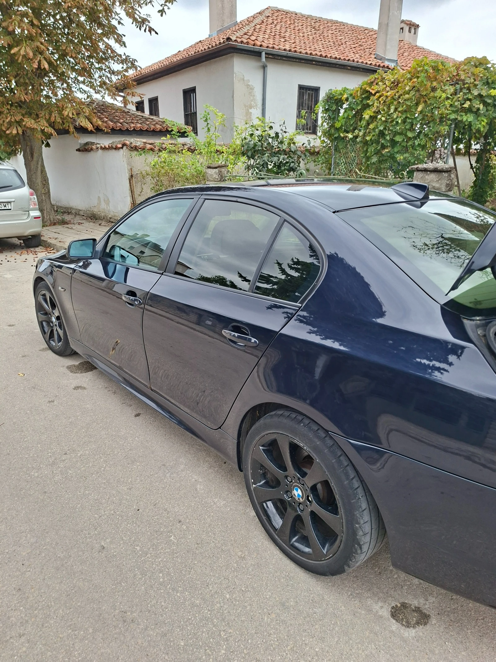 BMW 530, снимка 3 - Автомобили и джипове - 56636139