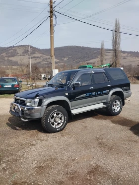 Toyota Hilux 2400, снимка 1