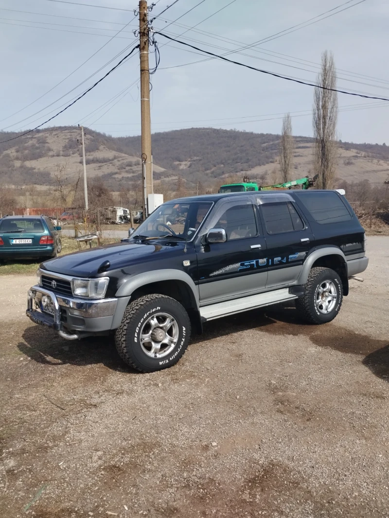 Toyota Hilux 2400, снимка 1 - Автомобили и джипове - 49455839