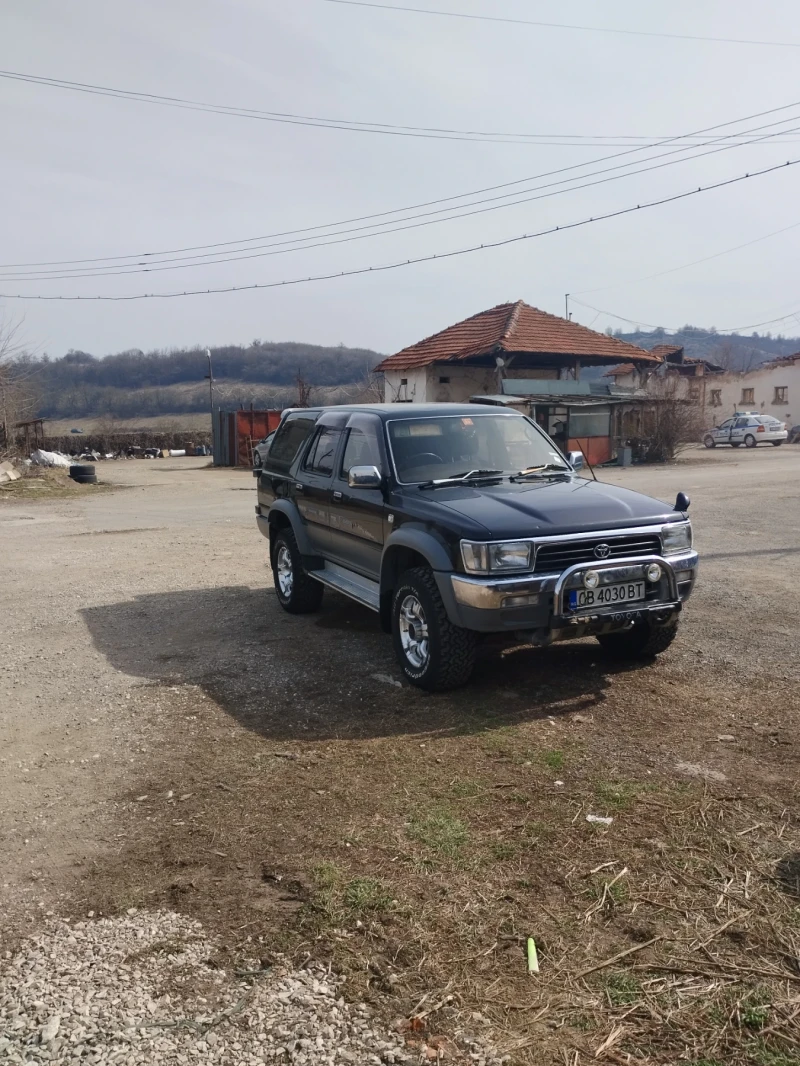 Toyota Hilux 2400, снимка 13 - Автомобили и джипове - 49455839