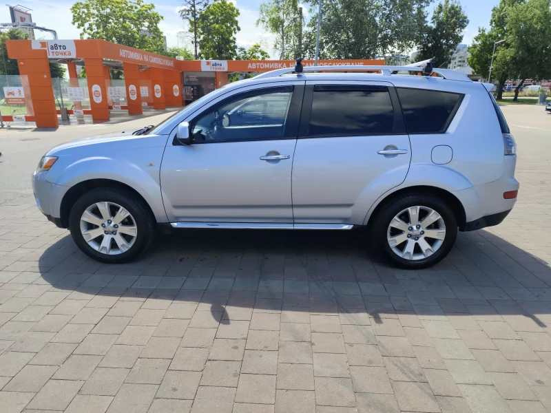 Mitsubishi Outlander, снимка 2 - Автомобили и джипове - 46908055