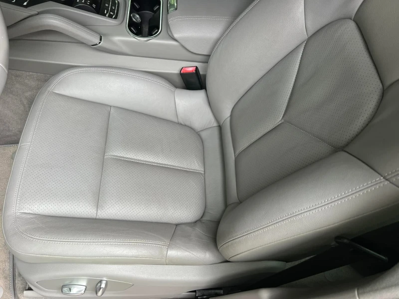 Porsche Cayenne 3.6 XENON/NAVI/KAMERA/PODGREV/KOJA/UNIKAT, снимка 11 - Автомобили и джипове - 47135358