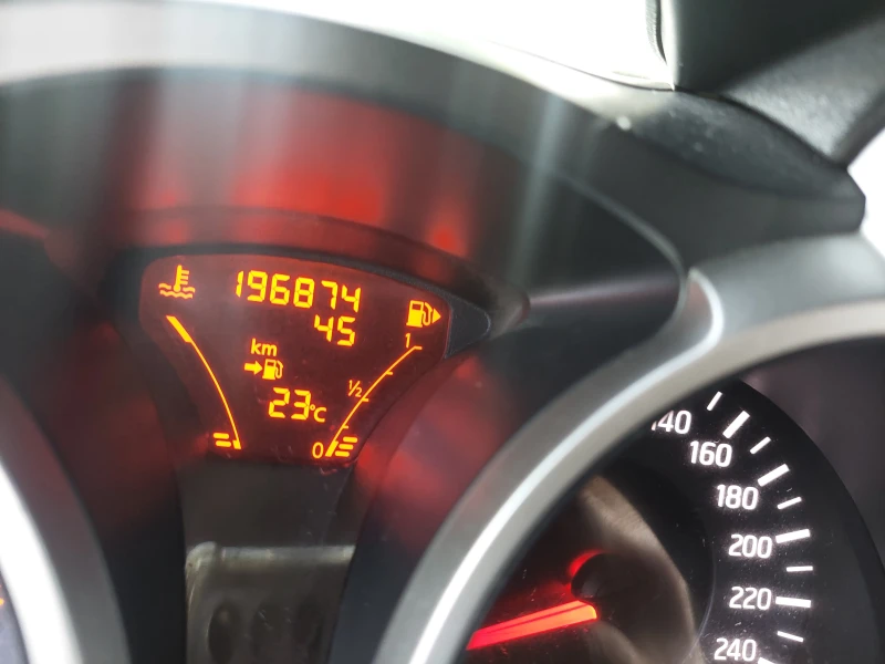Nissan Juke 1, 5dci 110ps , снимка 10 - Автомобили и джипове - 50808908