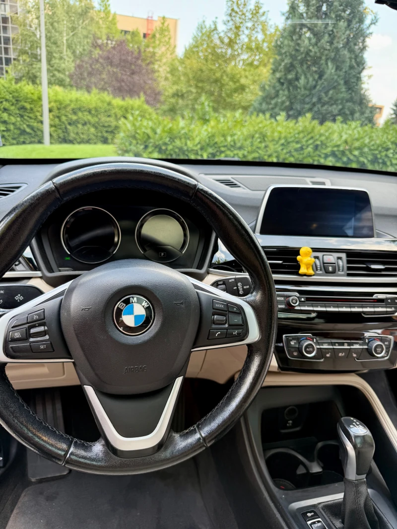 BMW X1 2.8 Xdrive , Пълна сервизна история, Apple CarPlaу, снимка 8 - Автомобили и джипове - 51735806