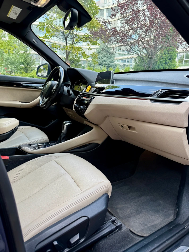 BMW X1 2.8 Xdrive , Пълна сервизна история, Apple CarPlaу, снимка 5 - Автомобили и джипове - 51735806