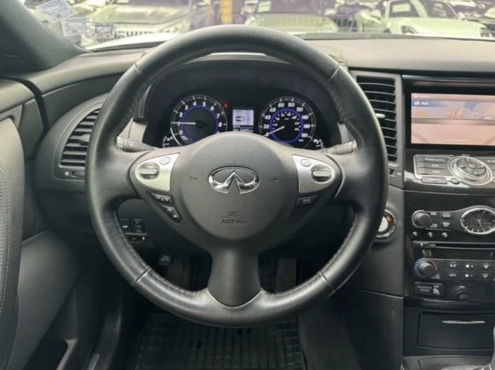 Infiniti QX70, снимка 7 - Автомобили и джипове - 55124957
