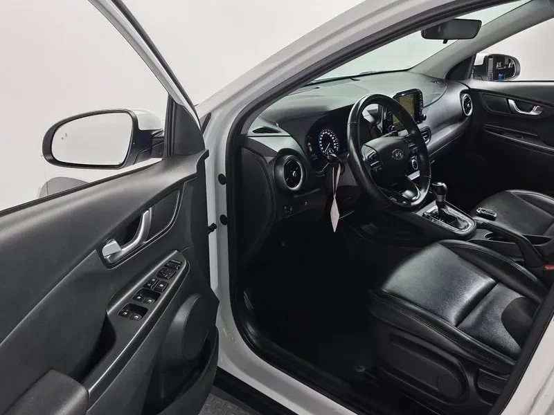 Hyundai Kona 1.6 - САМО 30% АВАНС, снимка 11 - Автомобили и джипове - 56305087
