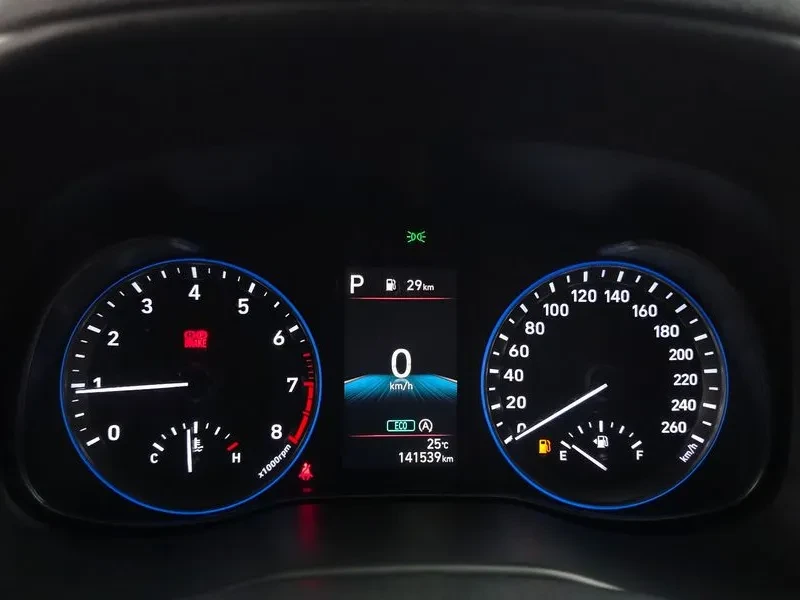 Hyundai Kona 1.6 - САМО 30% АВАНС, снимка 8 - Автомобили и джипове - 56305087