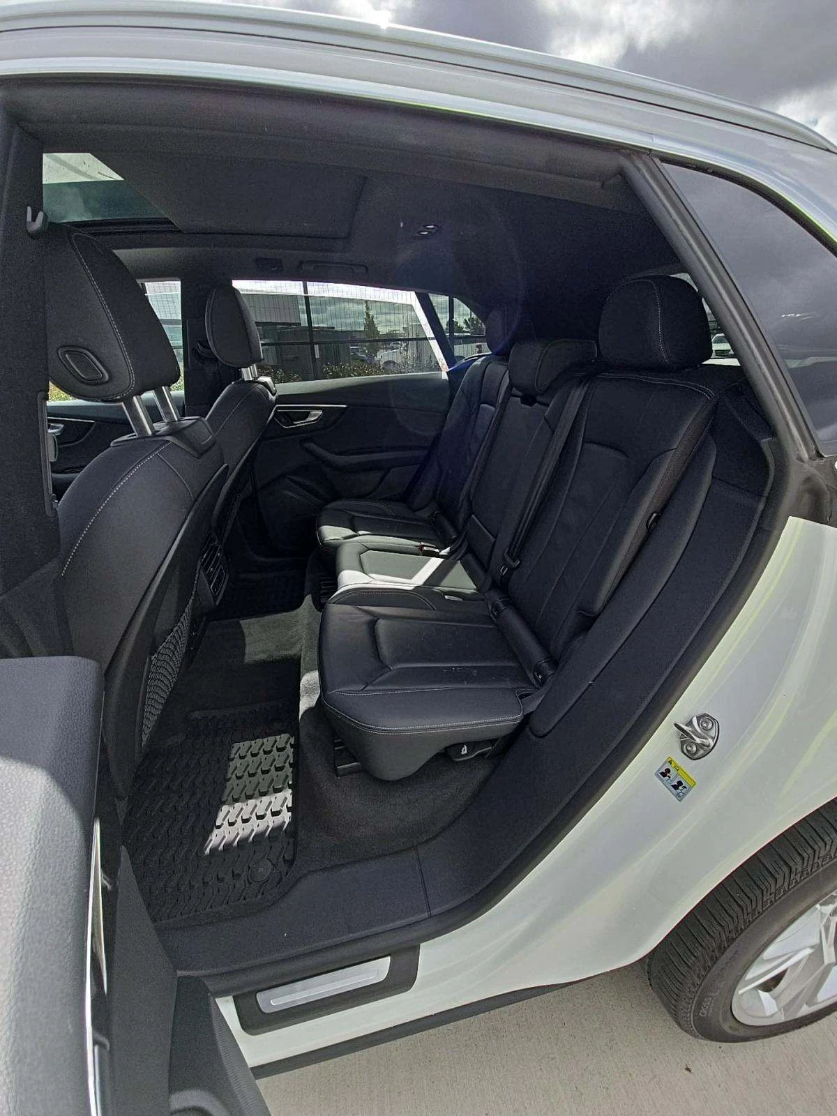 Audi Q8 PREMIUM* ПОДГРЕВ* ПАМЕТ* КАМЕРА* KEYLESS* М.ТОЧКА* - изображение 10