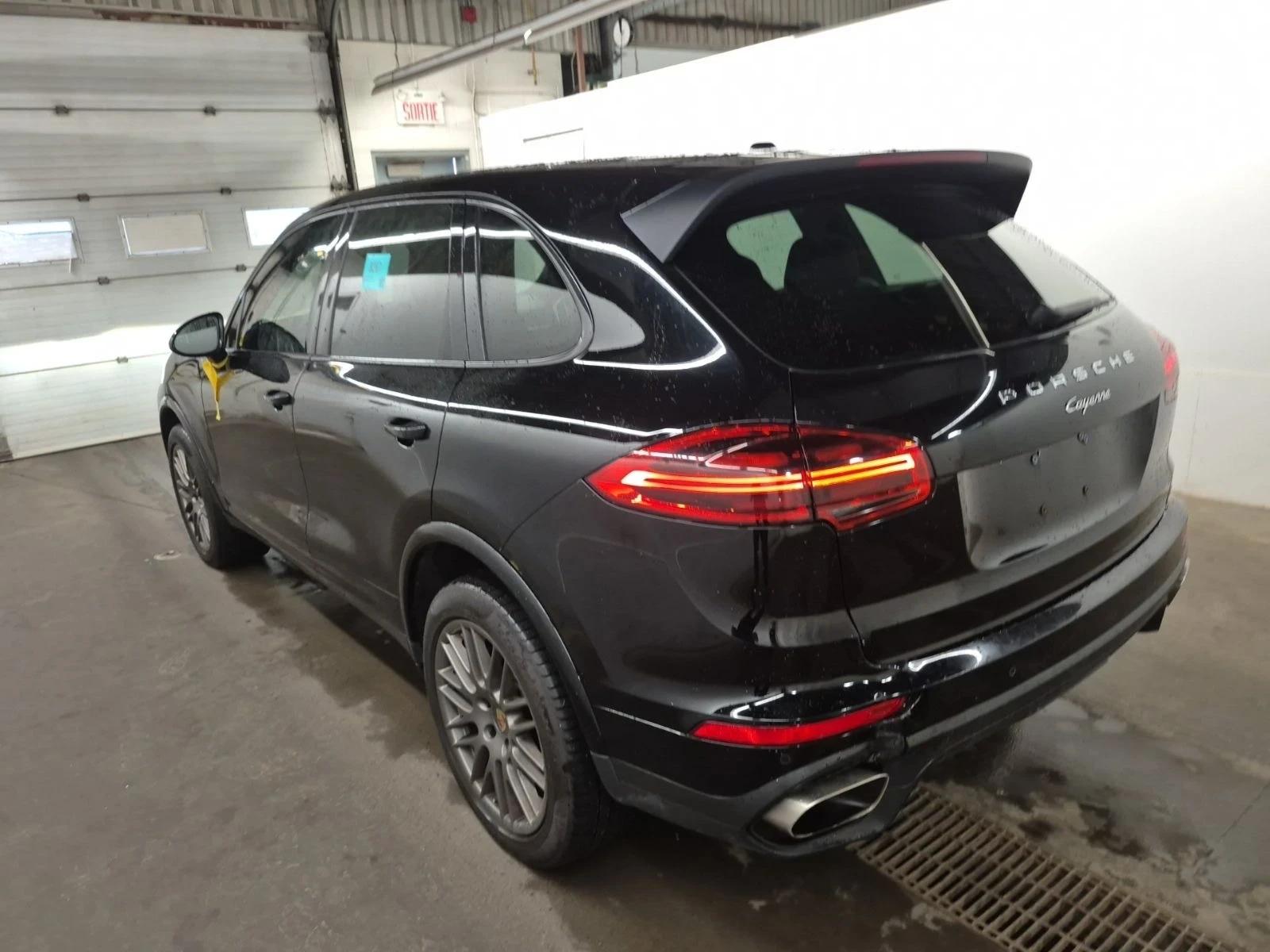 Porsche Cayenne Cayenne* 4x4* Обдух* Подгрев* Камера* Пано - изображение 5