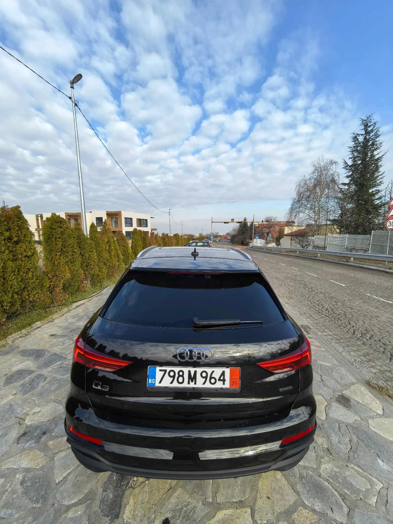 Audi Q3 2.0tfsi 3x S line - изображение 5