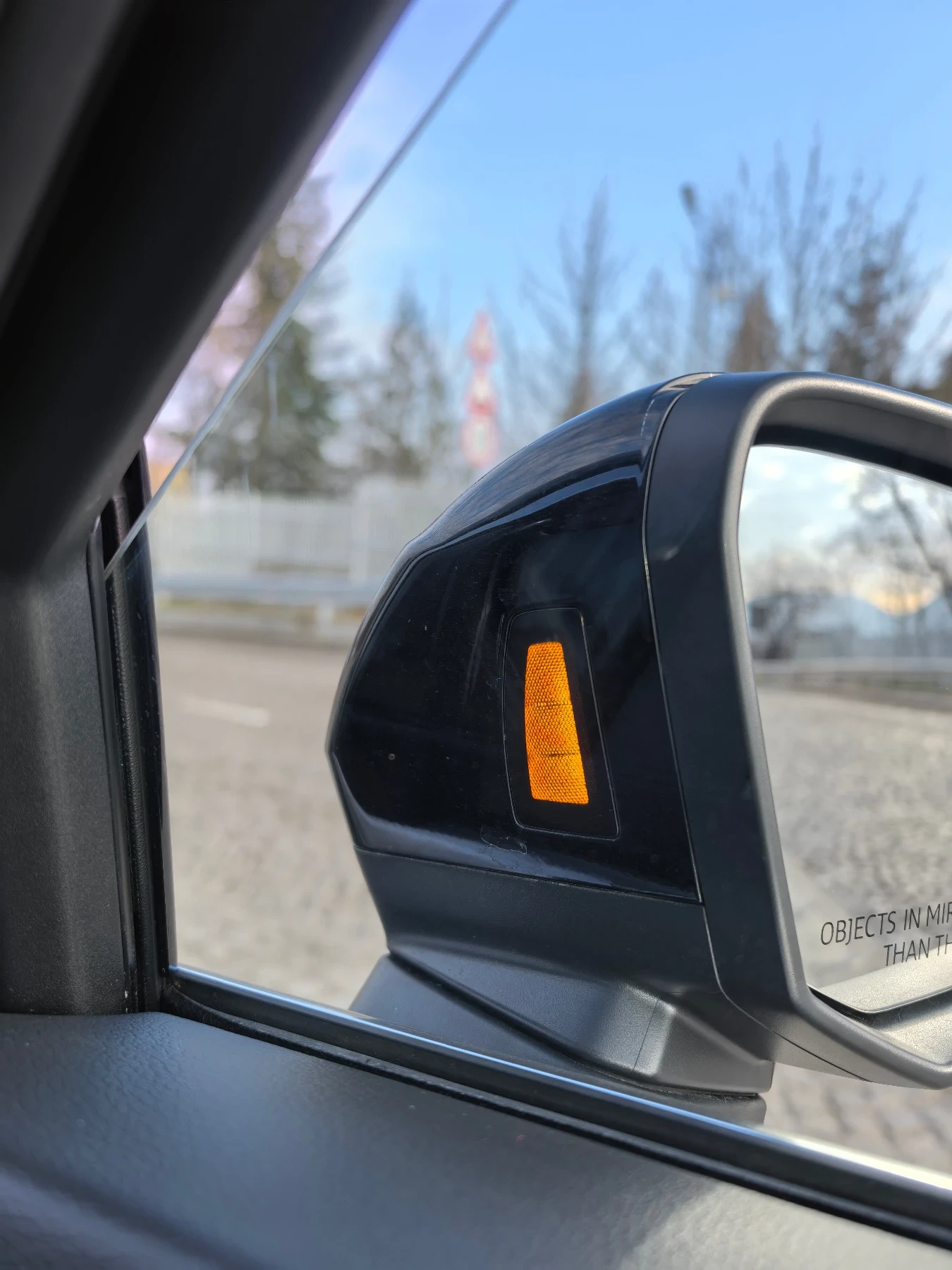 Audi Q3 2.0tfsi 3x S line - изображение 9