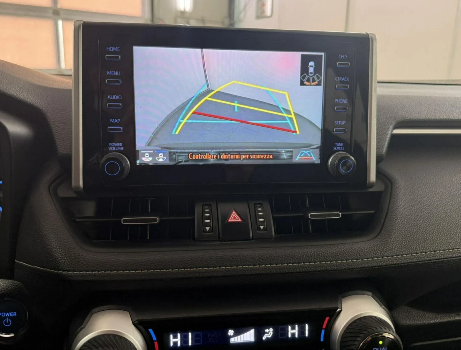 Toyota Rav4 2, 5  Hybrid.160 KW.Navi.Led.Kamera - изображение 8