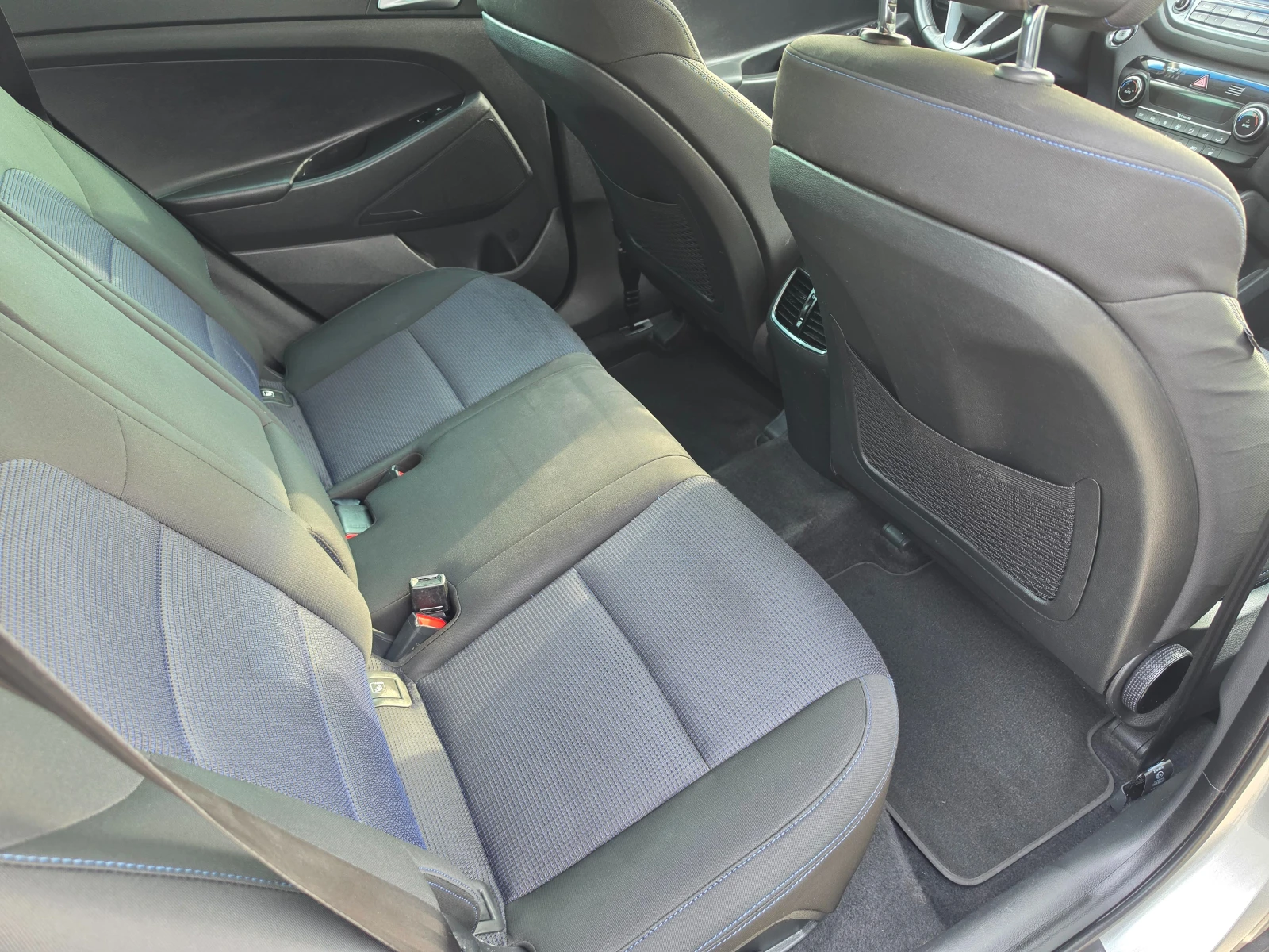 Hyundai Tucson 1.7CRDI* NAVI* LED* TOP* , снимка 14 - Автомобили и джипове - 53916389