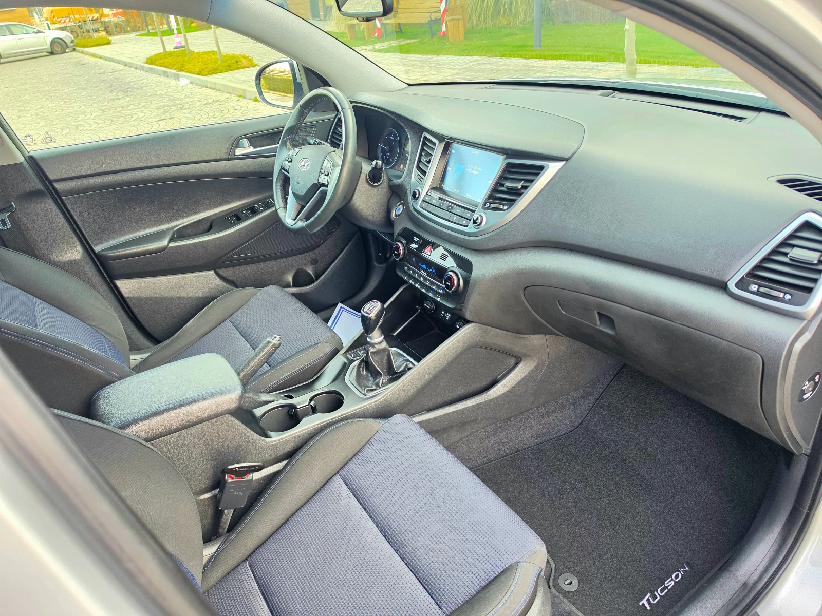 Hyundai Tucson 1.7CRDI* NAVI* LED* TOP* , снимка 11 - Автомобили и джипове - 53916389