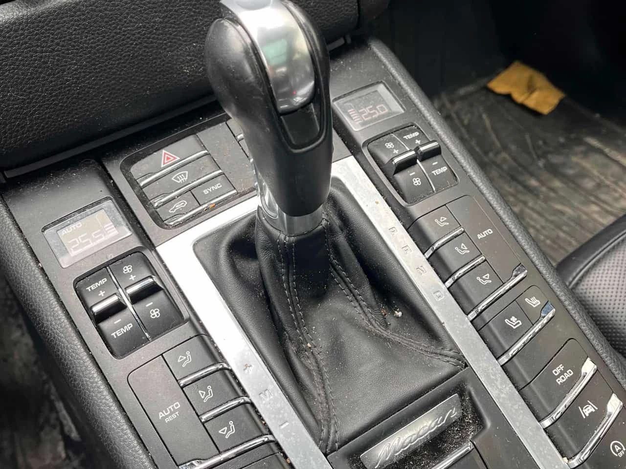Porsche Macan * S * ОБДУХВАНЕ* ПАНОРАМА* BOSE, снимка 9 - Автомобили и джипове - 54653205