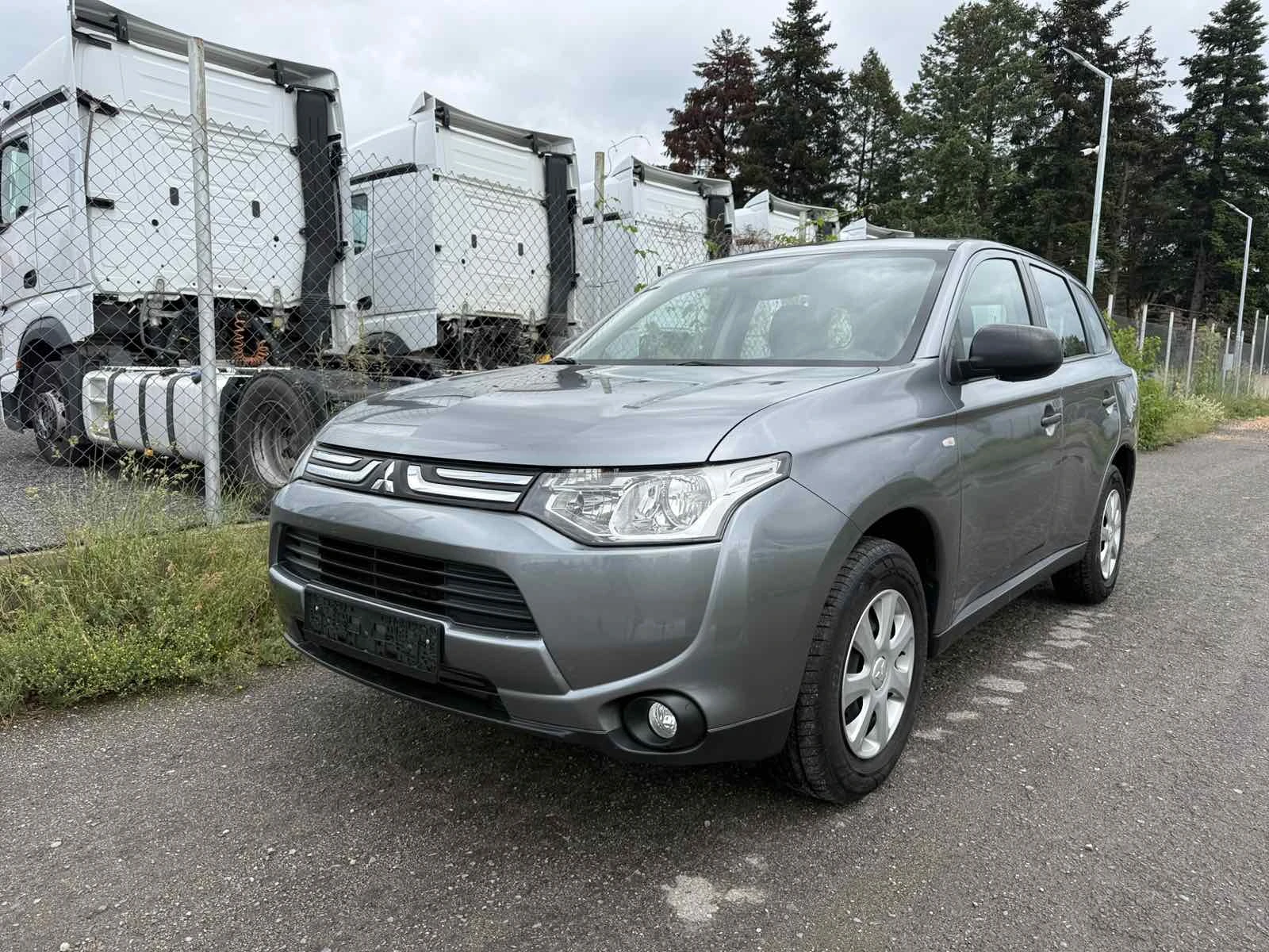 Mitsubishi Outlander 2.0i Швейцария 2WD ТОП СЪСТОЯНИЕ