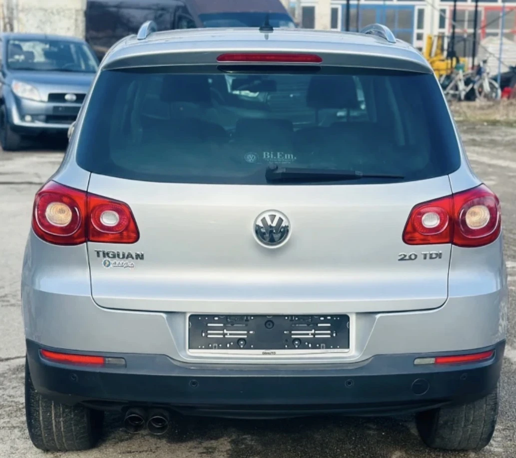 VW Tiguan 2.0 TDI, снимка 2 - Автомобили и джипове - 55226269