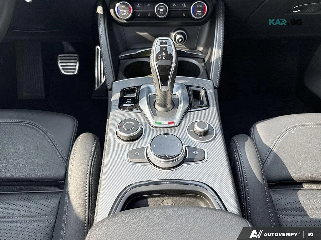 Alfa Romeo Stelvio Veloce * Remote Start * АвтоКредит (ЦЕНА ДО БГ), снимка 15 - Автомобили и джипове - 56134969