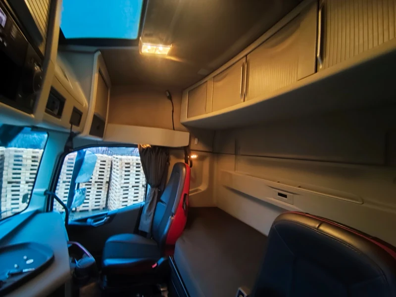 Volvo Fh 500 DUAL CLUTH i - Shift, снимка 13 - Камиони - 52906060