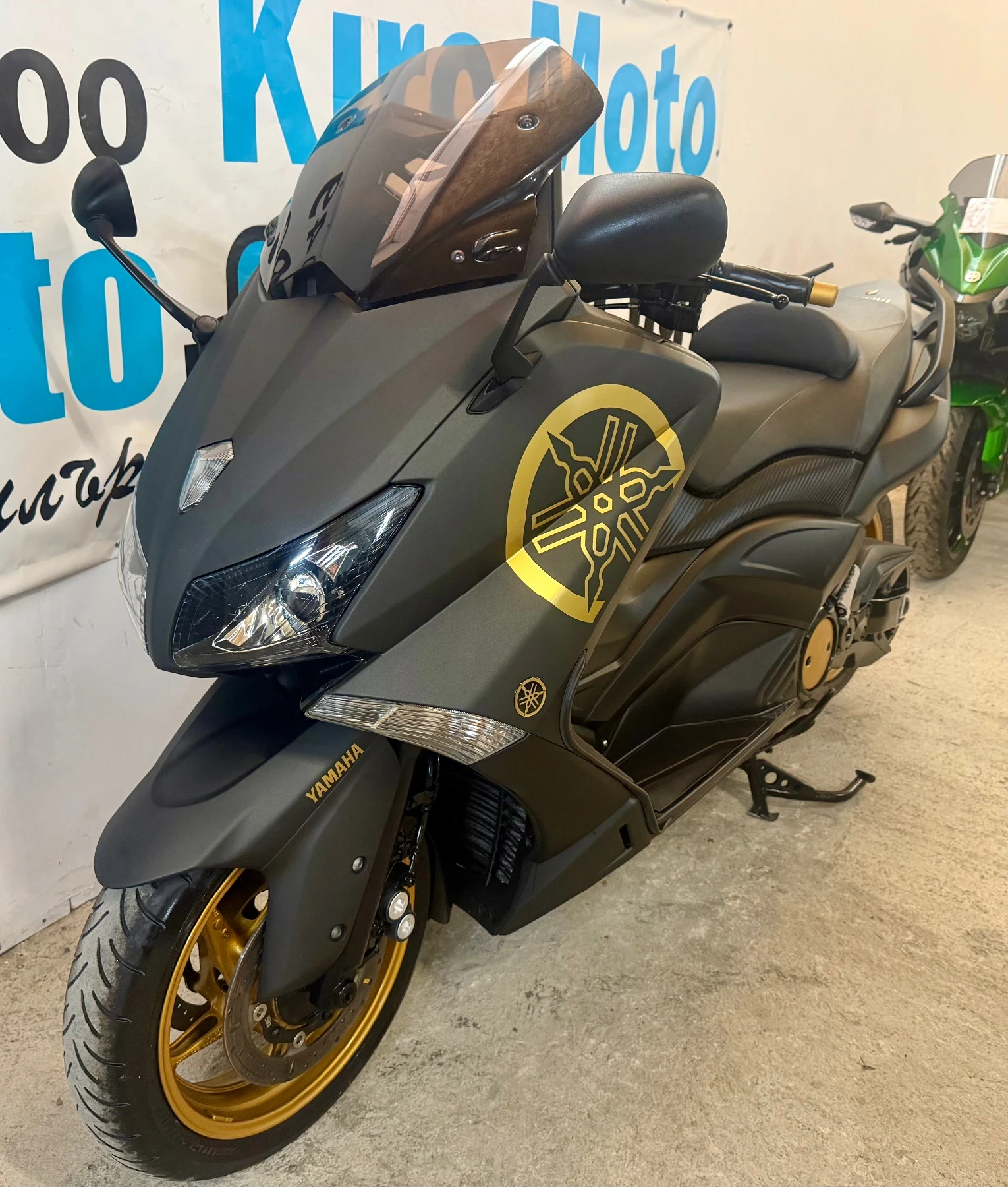 Yamaha T-max 530i ABS Service book, снимка 2 - Мотоциклети и мототехника - 55801725