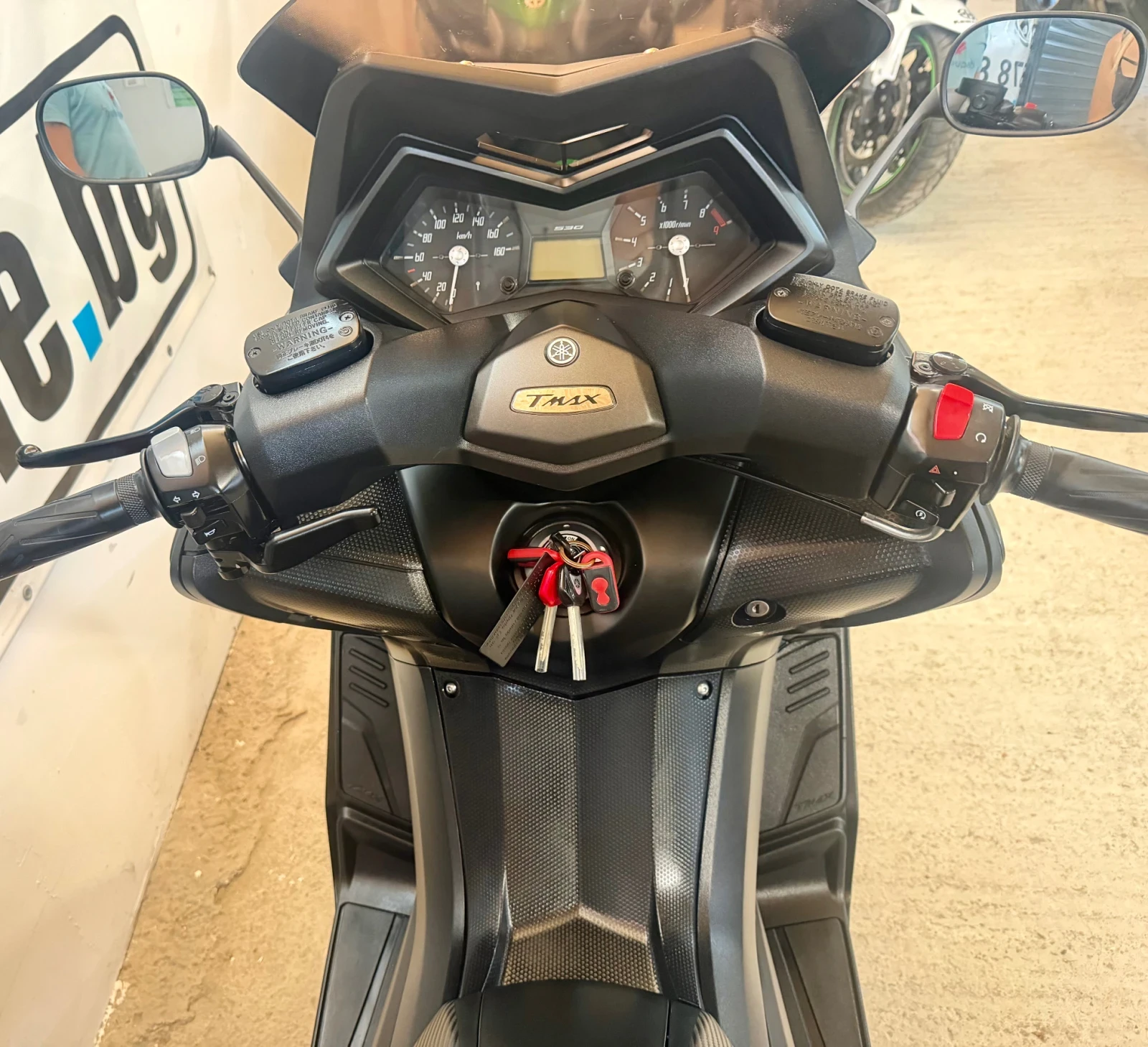 Yamaha T-max 530i ABS Service book, снимка 11 - Мотоциклети и мототехника - 55801725