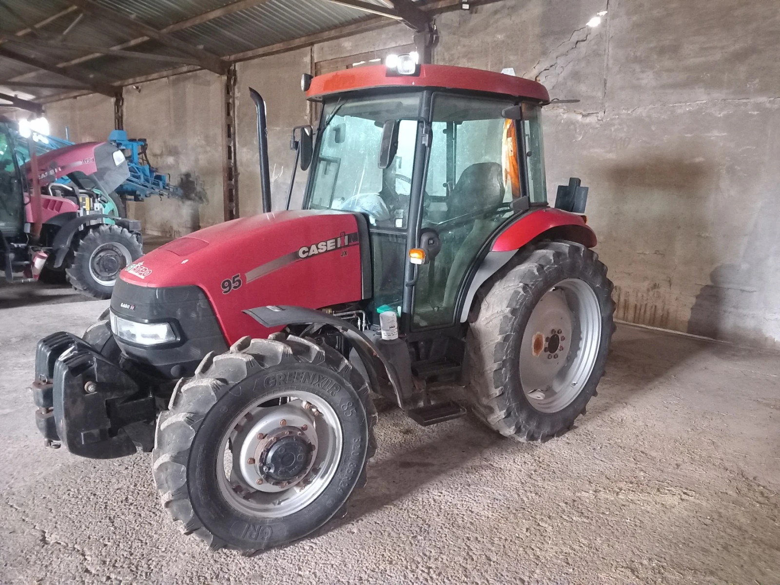 Трактор CASE IH JX95 - изображение 2