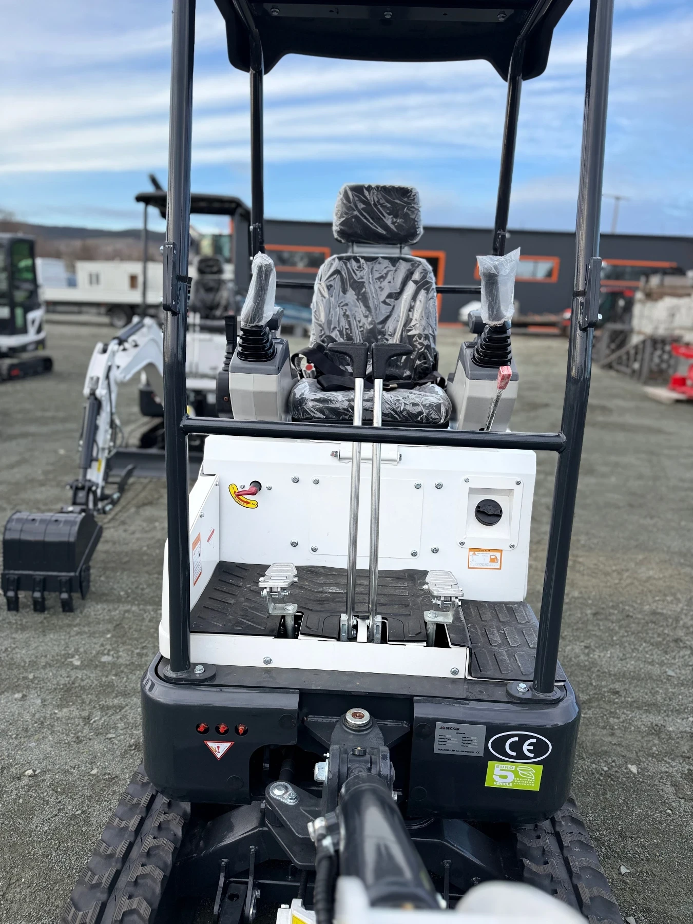 ����� Kubota BECKER B-17 | Mobile.bg � ����������� 12